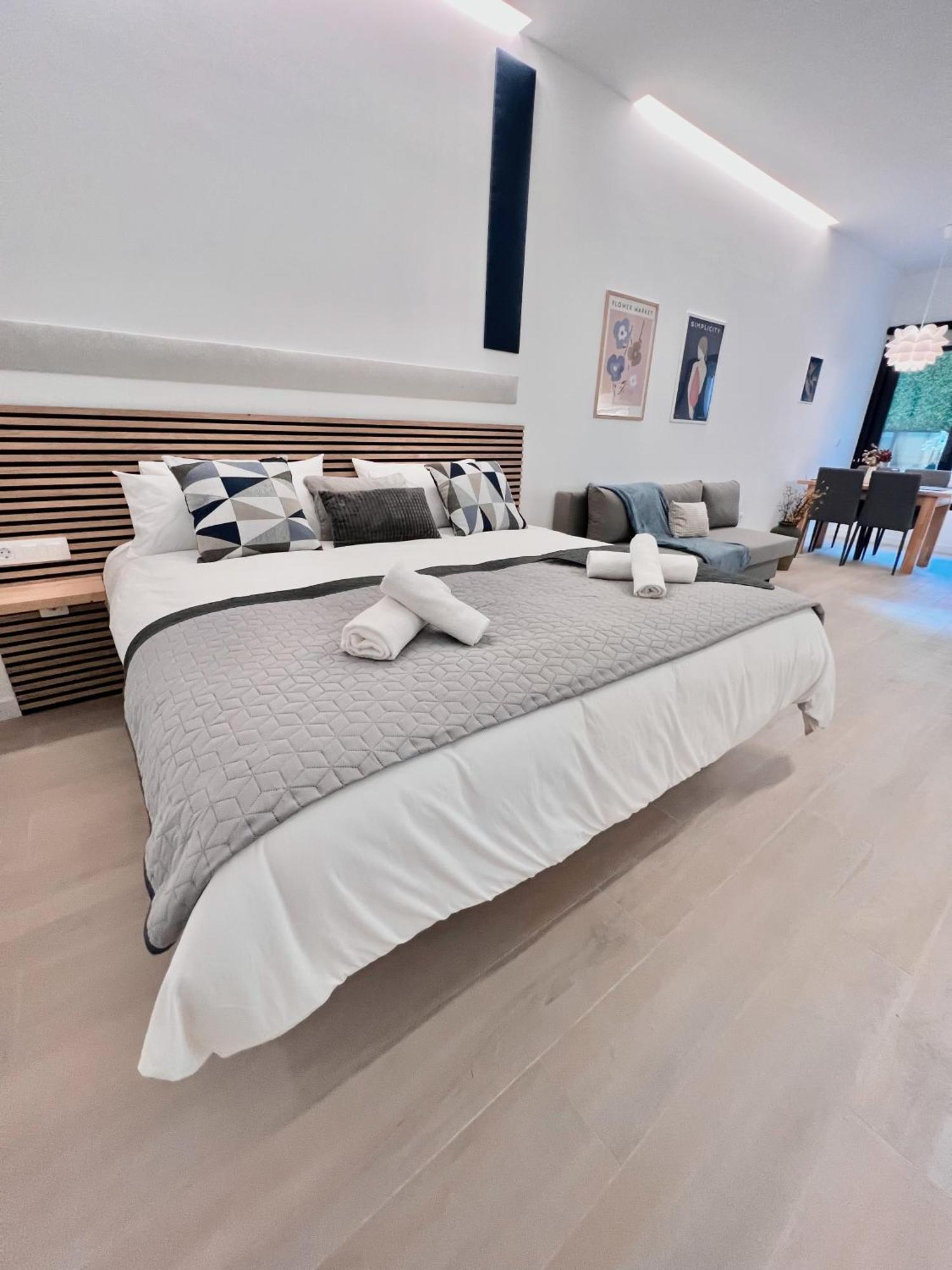 Sorolla Urban Suites Valencia Exterior photo